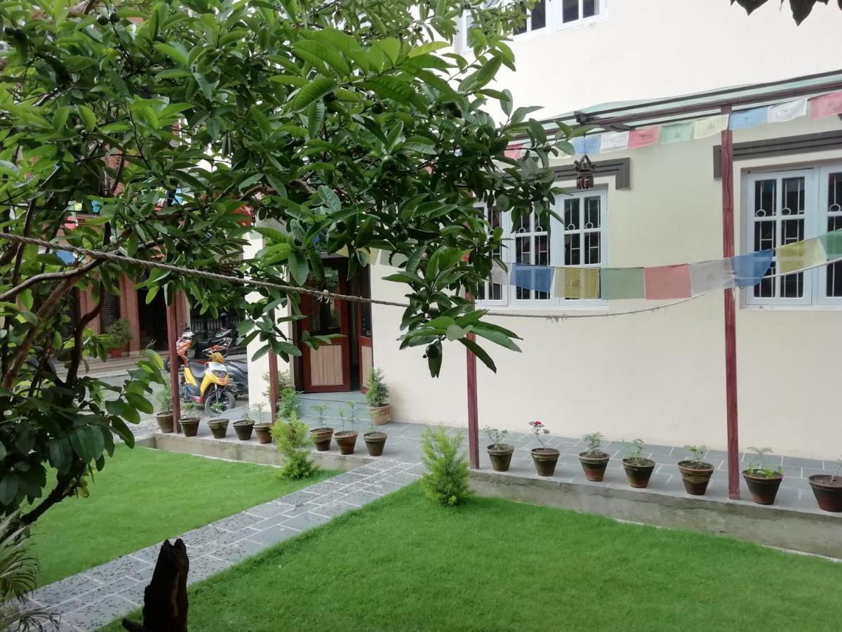 Hotel Chhimeki Kathmandu Exterior foto